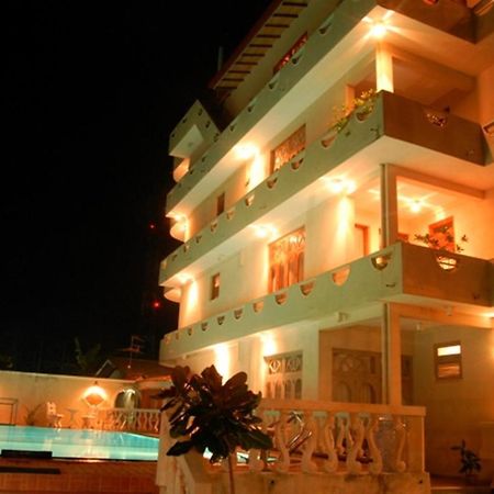 Oasey Ayurveda Hotel Bentota Buitenkant foto