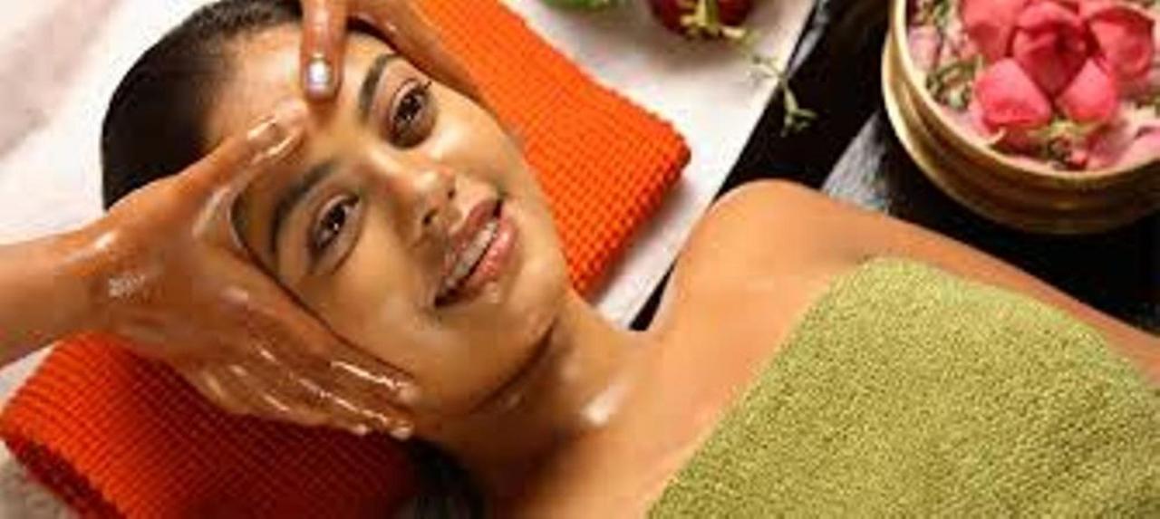 Oasey Ayurveda Hotel Bentota Buitenkant foto