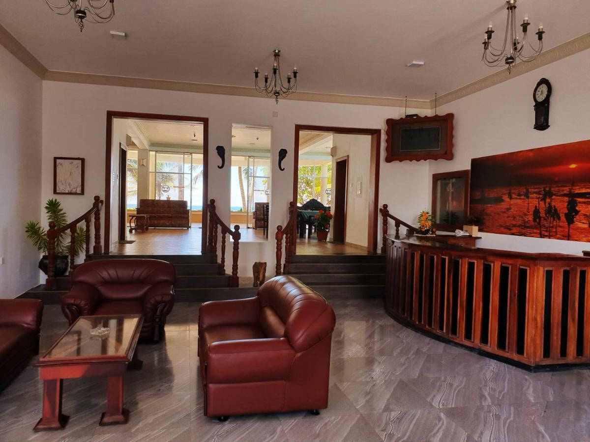 Oasey Ayurveda Hotel Bentota Buitenkant foto